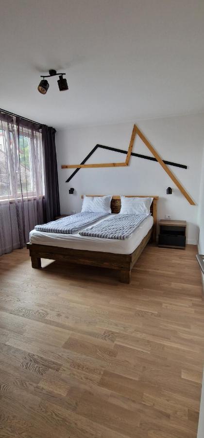 Central Apartment With City View Brašov Exteriér fotografie